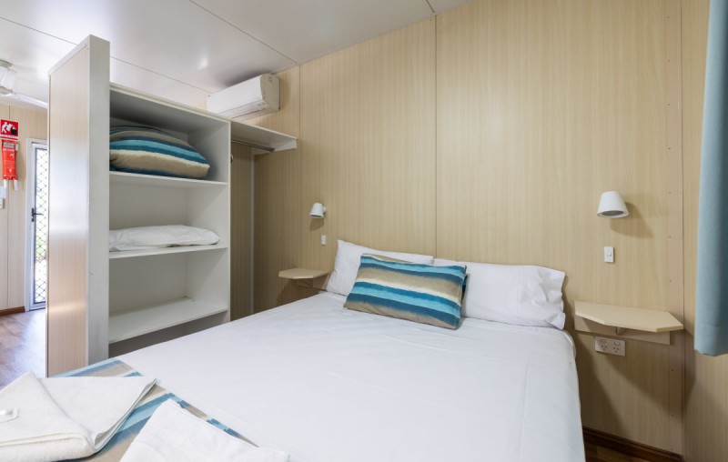 Deluxe Cabin 1200px 05