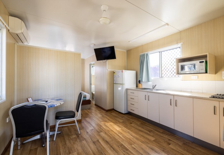 Deluxe Cabin 1200px 09