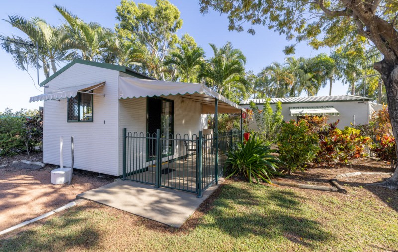 Pet Friendly Cabin 1200px 00